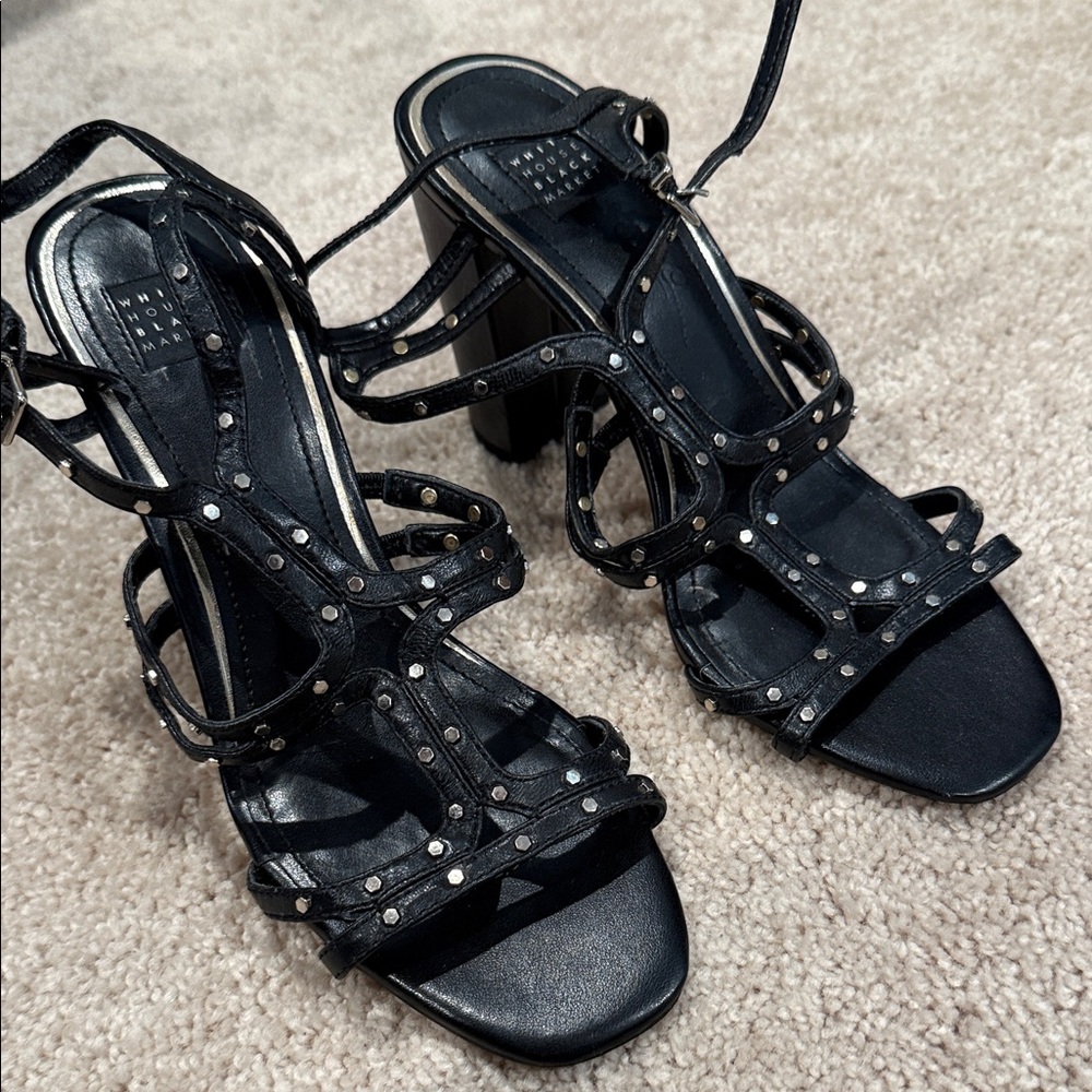 White House, Black market  Elegant Black Strappy Women's Sandals